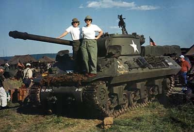 Robin and Steph on a tank